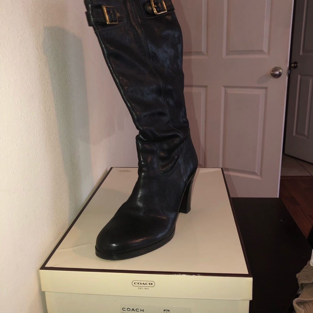 Authentic Coach Maxine black leather boots. - Picture 4 of 4